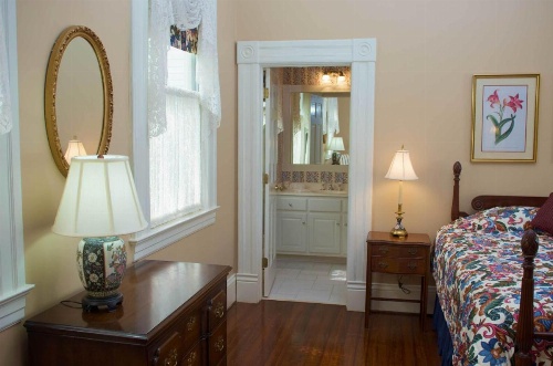 Lookaway Inn image 8
