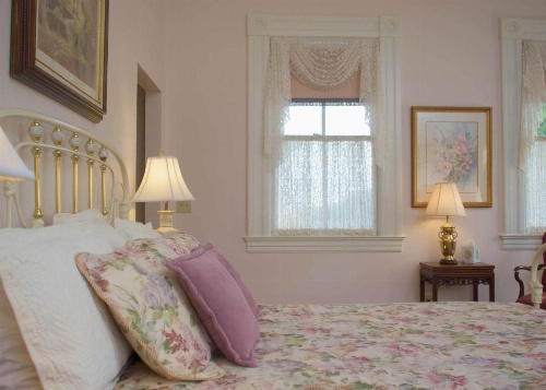 Lookaway Inn image 9